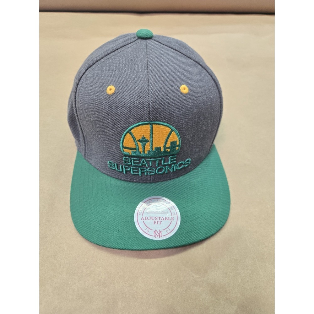 Seattle‎ Supersonics Mitchell &Ness  Snap Back Hat Adjustable Fit